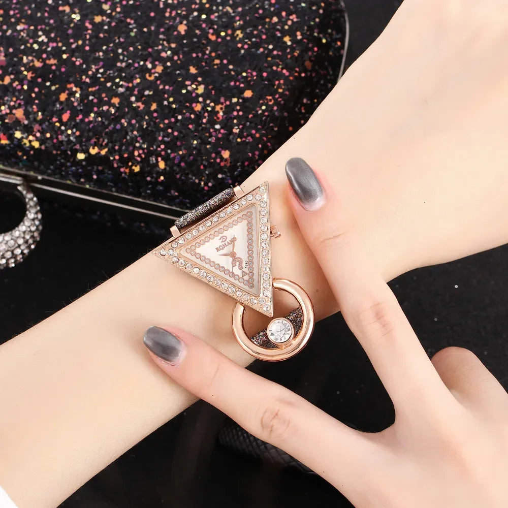 Women's Bling Diamond Triangle Dial Bracelet Watch - Creative Quartz Watch